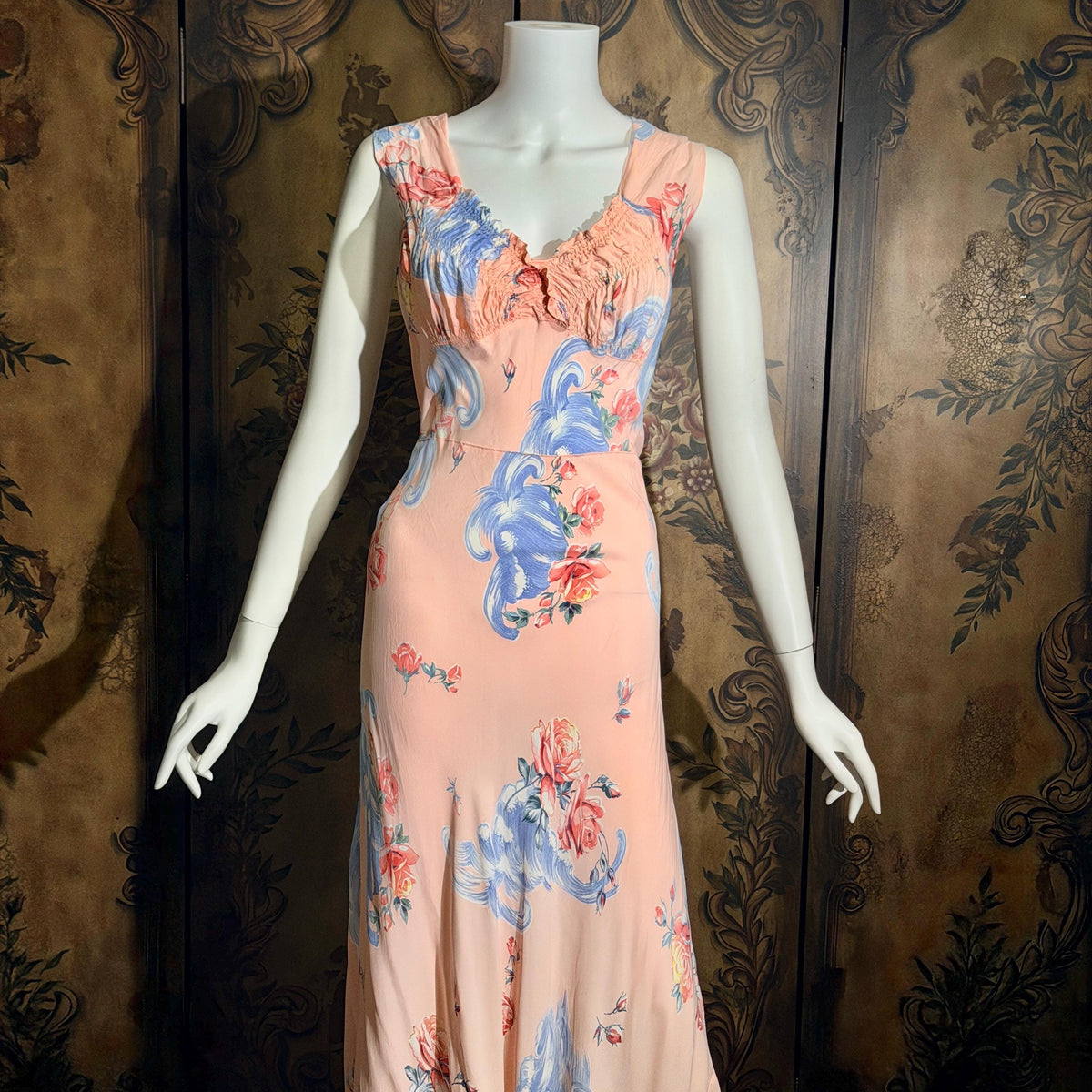 vintage 1940s floral nightgown robe set, Pink bias cut sheath slip dress and quilted robe peignoir set