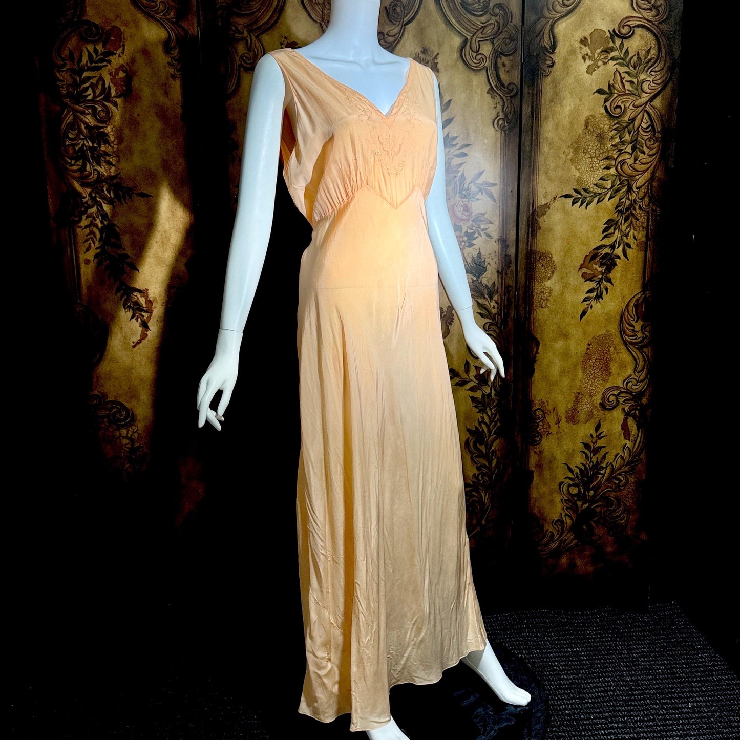 vintage 1930s Peach silk dress, MARSHALL FIELD & CO bias cut lingerie dress, Large