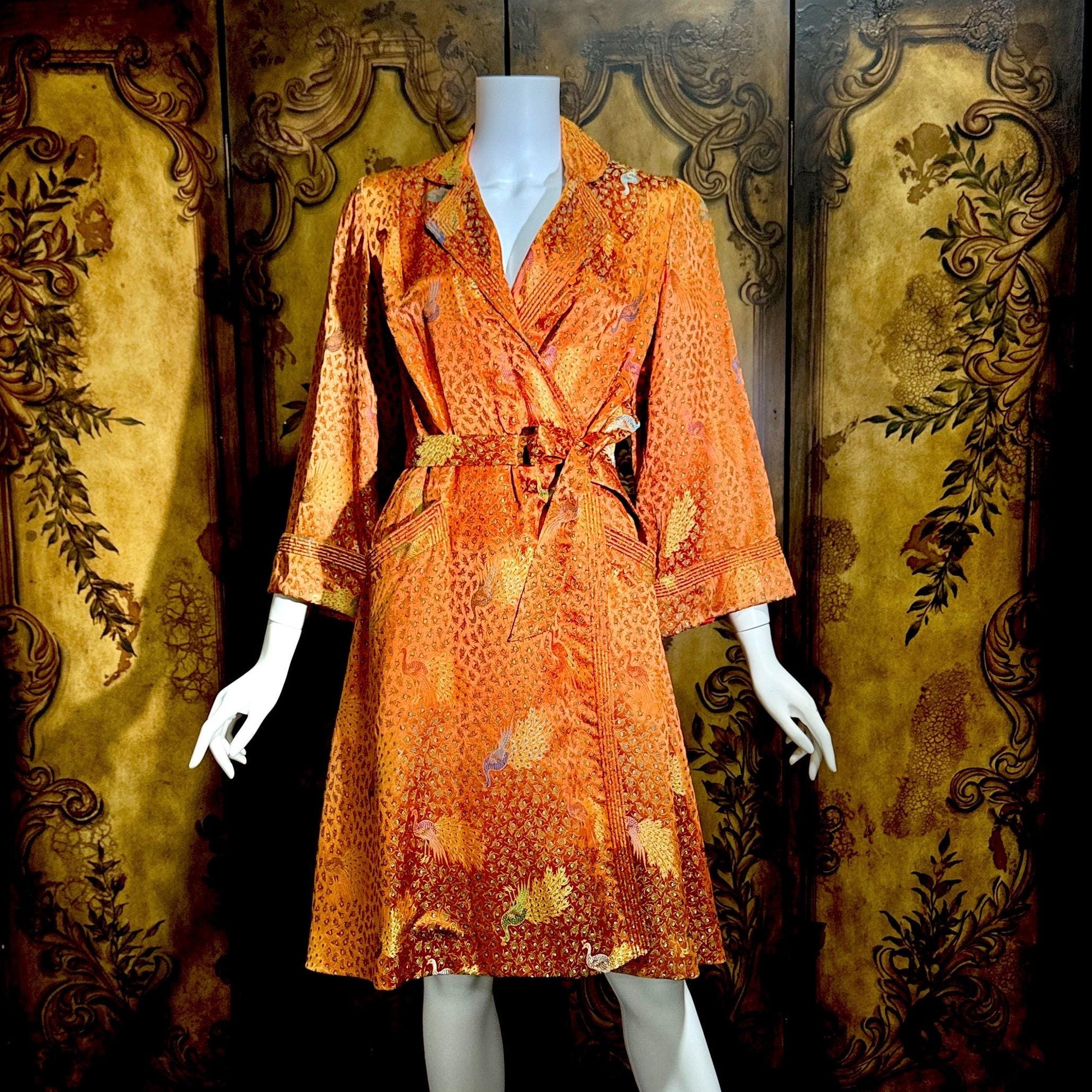 Vintage 1940s Chinoiserie Silk Dressing Gown Robe, EILEEN KERSHAW Hong Kong Satin Housecoat