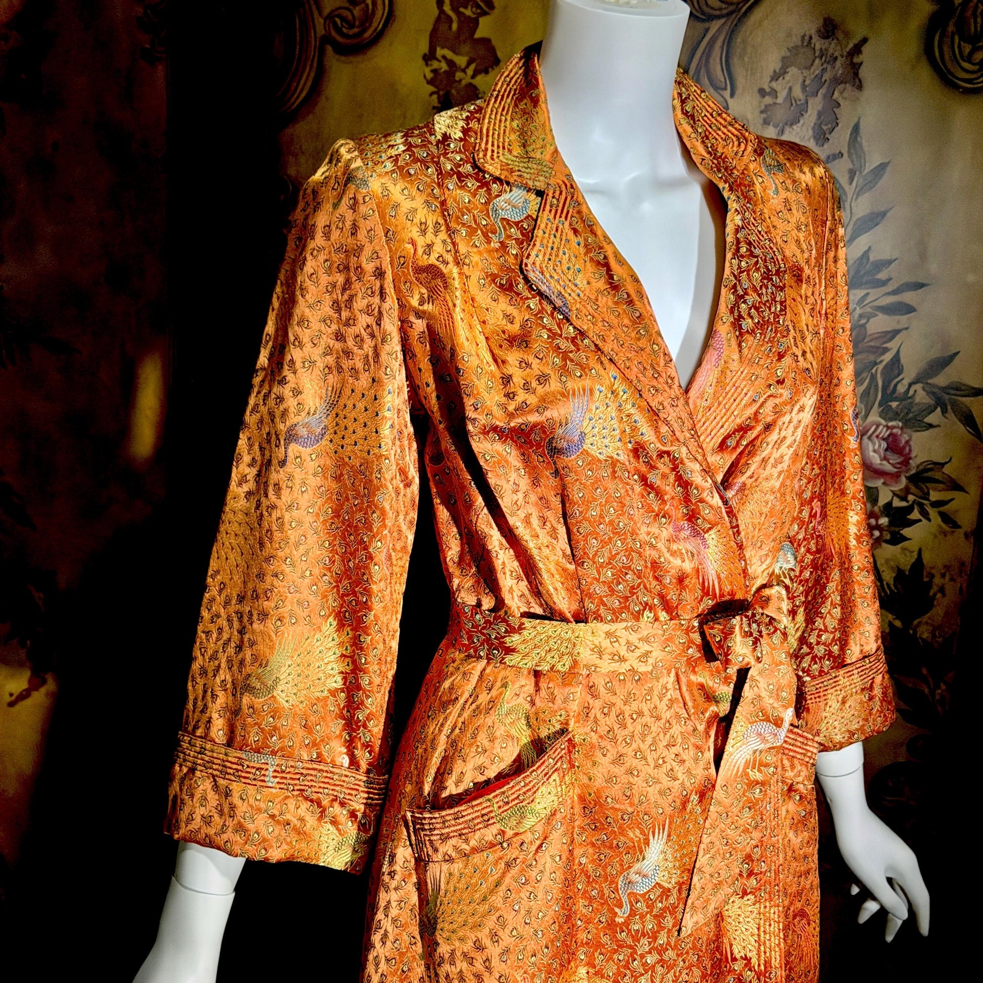 Vintage 1940s Chinoiserie Silk Dressing Gown Robe, EILEEN KERSHAW Hong Kong Satin Housecoat