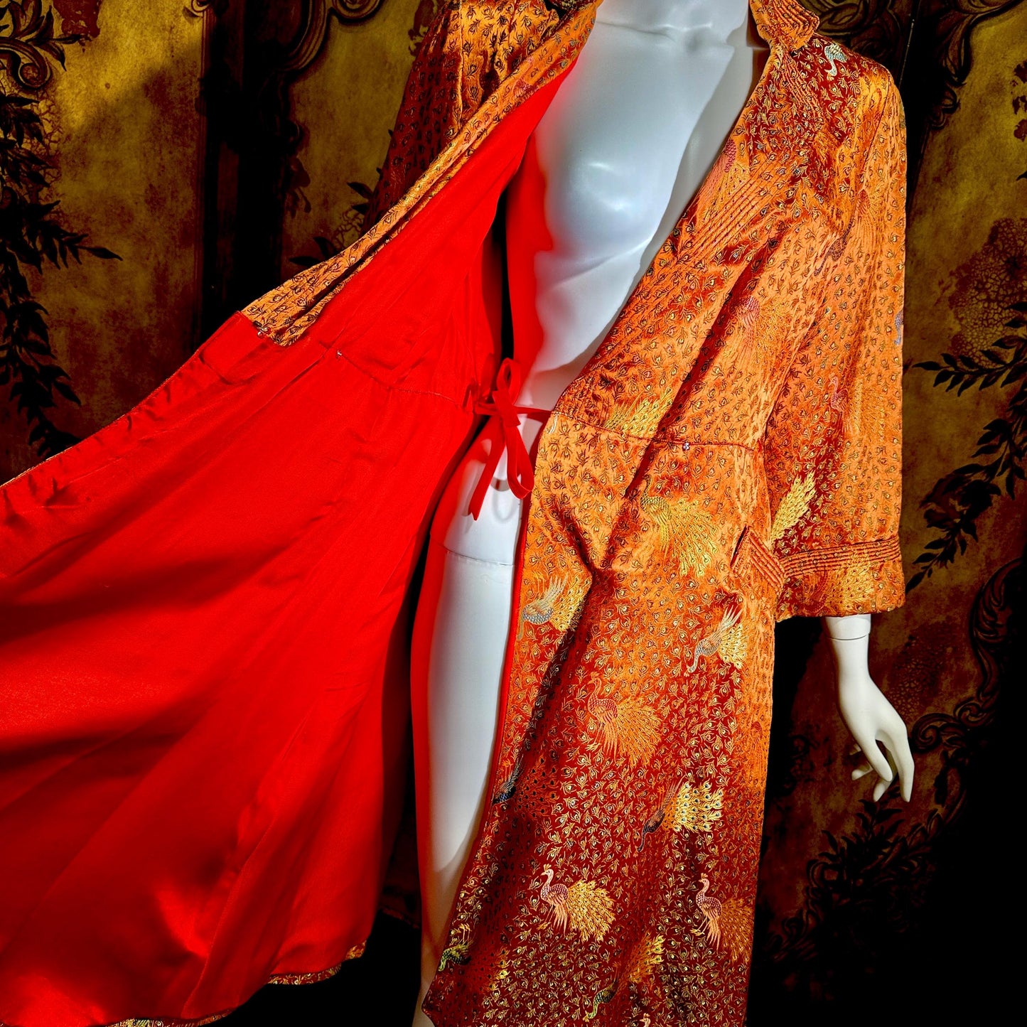 Vintage 1940s Chinoiserie Silk Dressing Gown Robe, EILEEN KERSHAW Hong Kong Satin Housecoat