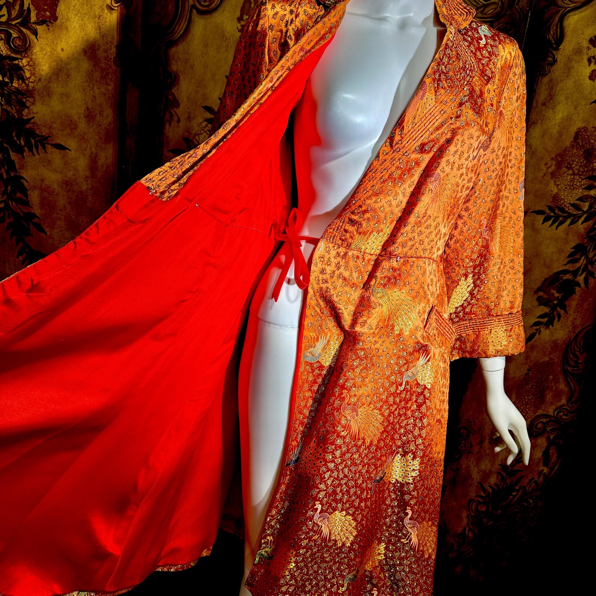 Vintage 1940s Chinoiserie Silk Dressing Gown Robe, EILEEN KERSHAW Hong Kong Satin Housecoat