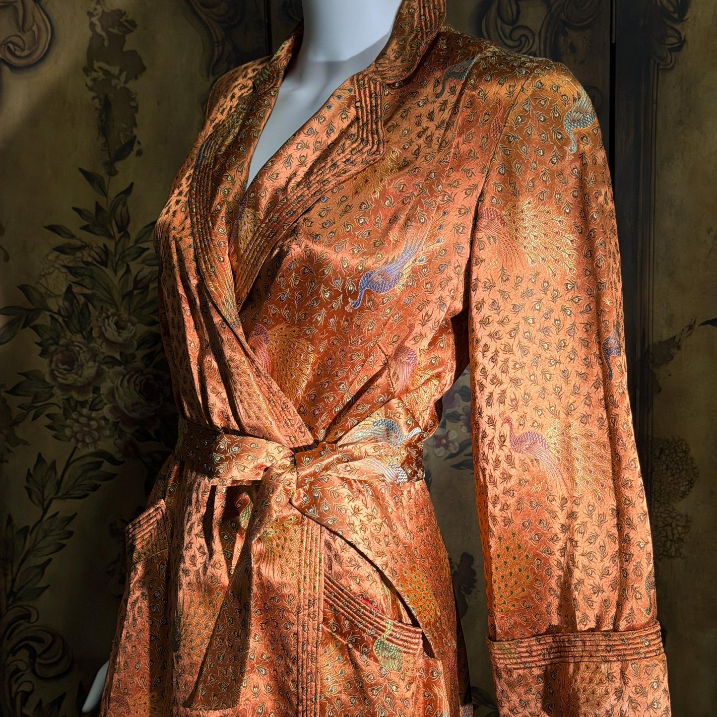 Vintage 1940s Chinoiserie Silk Dressing Gown Robe, EILEEN KERSHAW Hong Kong Satin Housecoat
