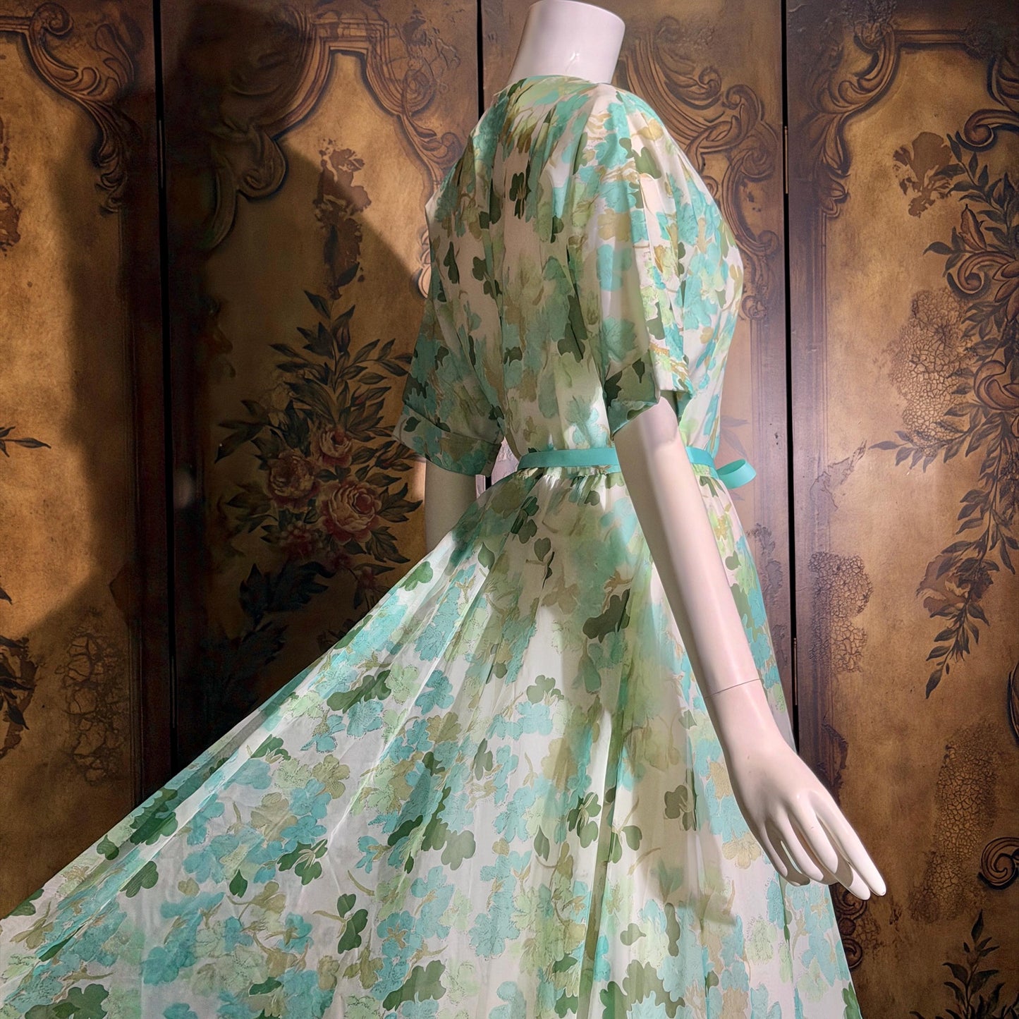 vintge 1950s dressing gown robe, ELIZABETH ARDEN Green floral zip front house hostess dress