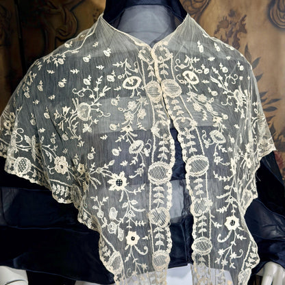 Antique Victorian lace collar, Edwardian Tambour Embroidered net lace
