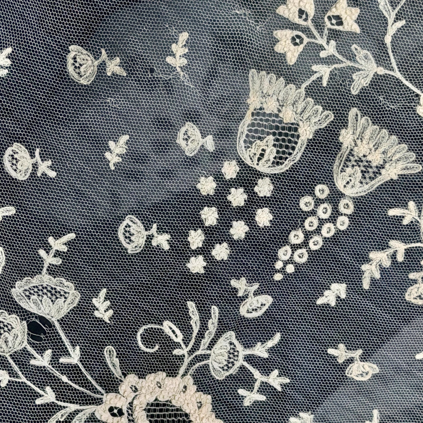 Antique Victorian lace collar, Edwardian Tambour Embroidered net lace