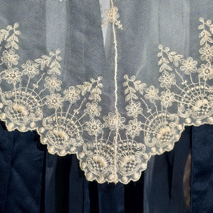 Antique Victorian lace collar, Edwardian Tambour Embroidered net lace