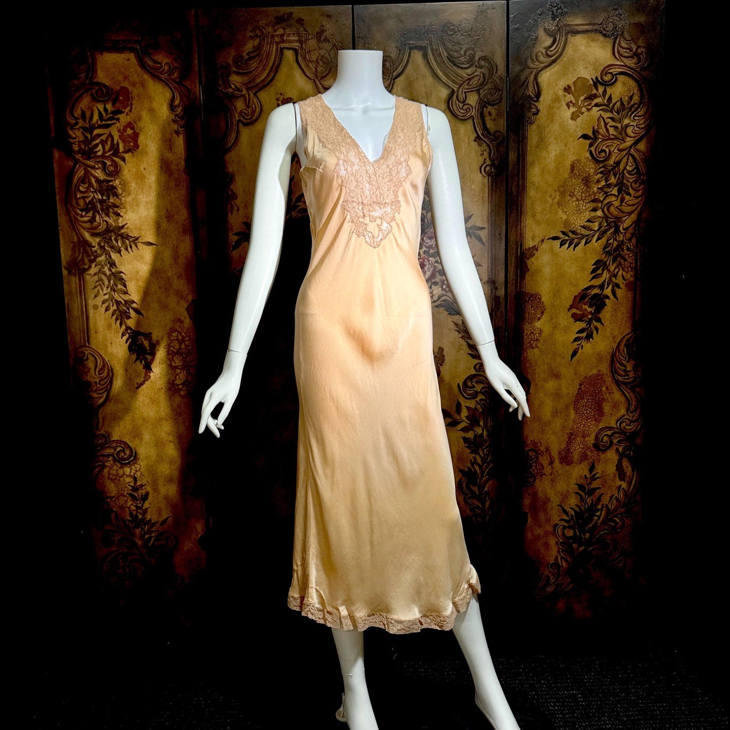 vintage 1930s Peach silk dress, CHAS A STEVENS Chicago bias cut lingerie dress, small