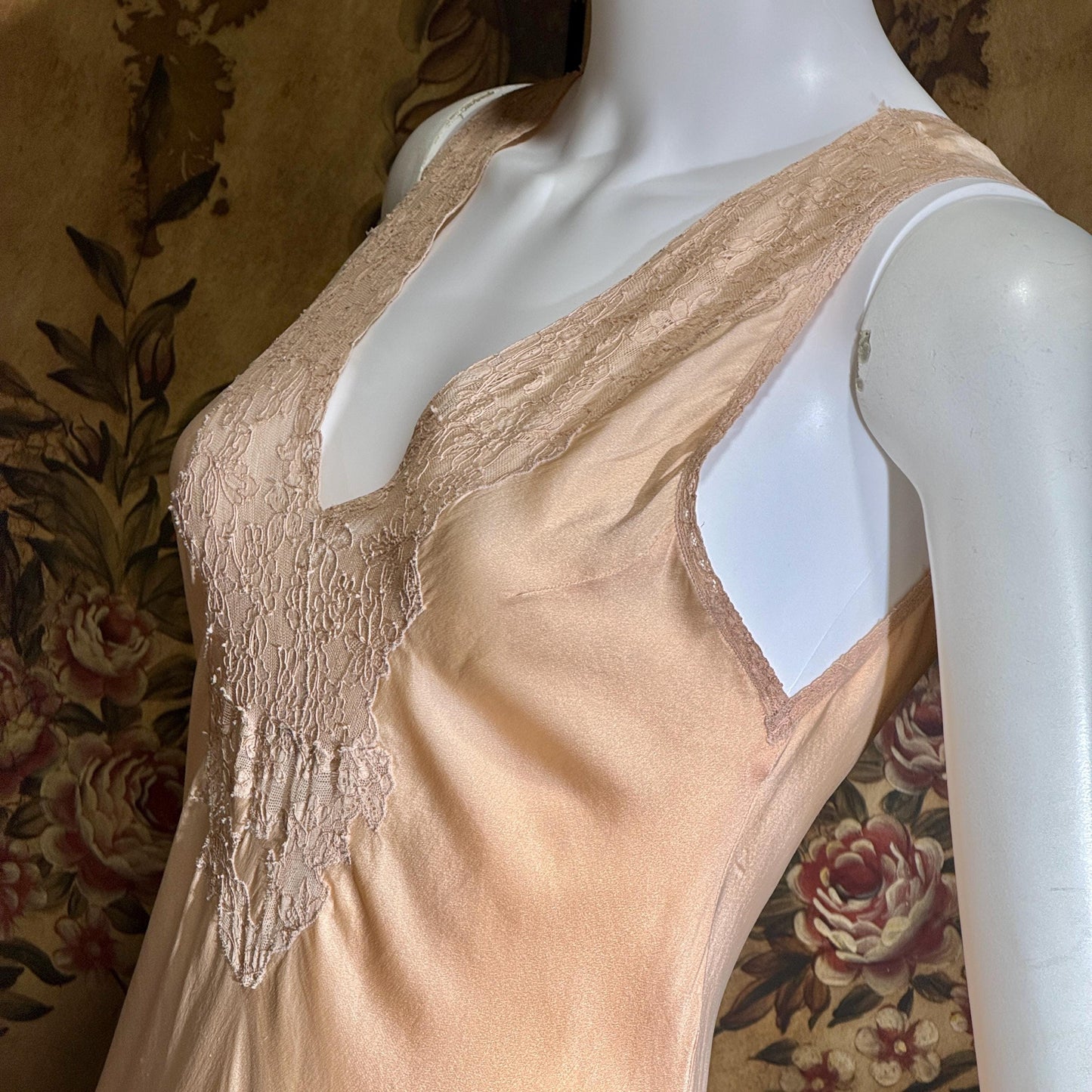 vintage 1930s Peach silk dress, CHAS A STEVENS Chicago bias cut lingerie dress, small