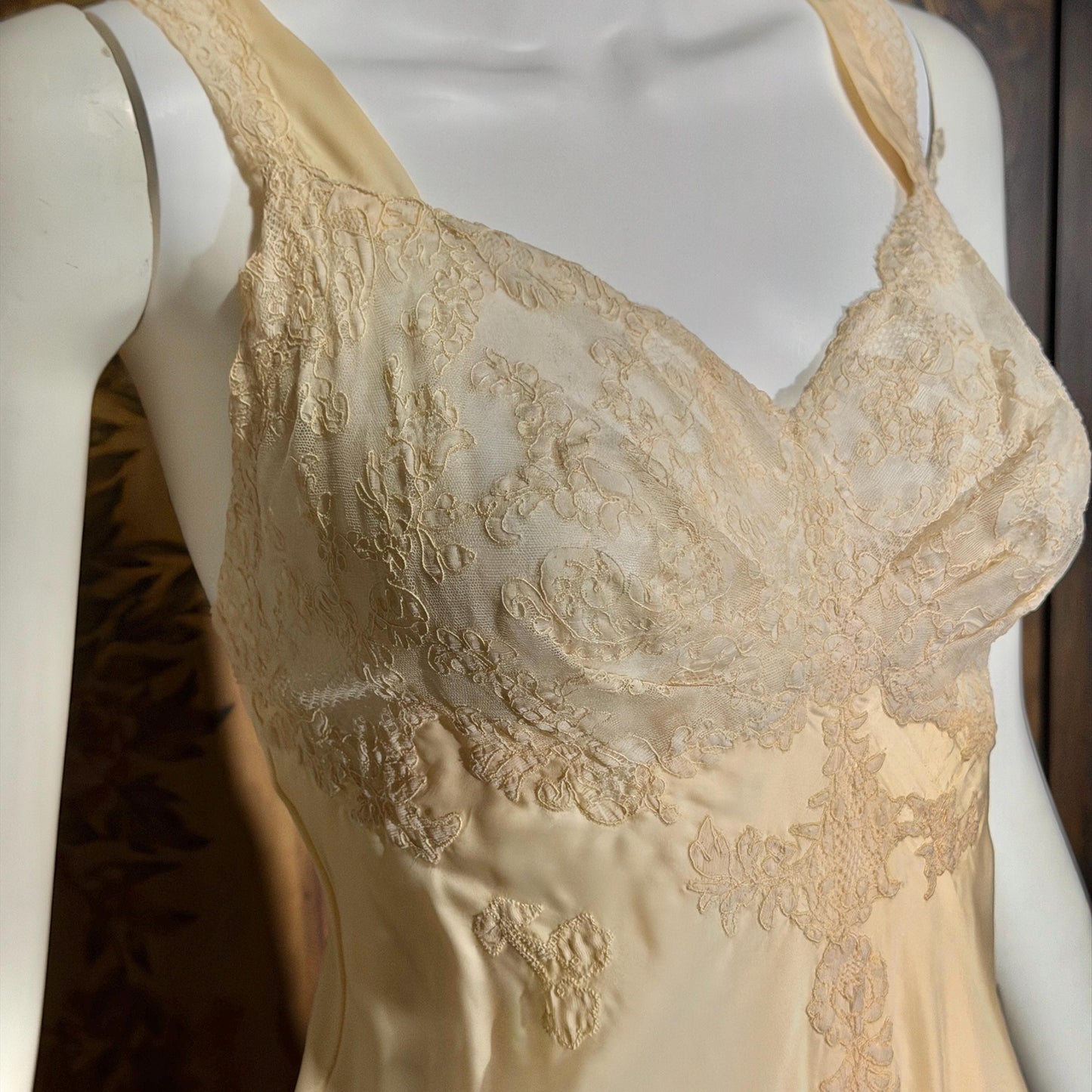 vintage 1940s nightgown robe set, HATEM EXCLUSIVE Buttery Peach silky nylon bridal peignoir lingerie slip dress and robe