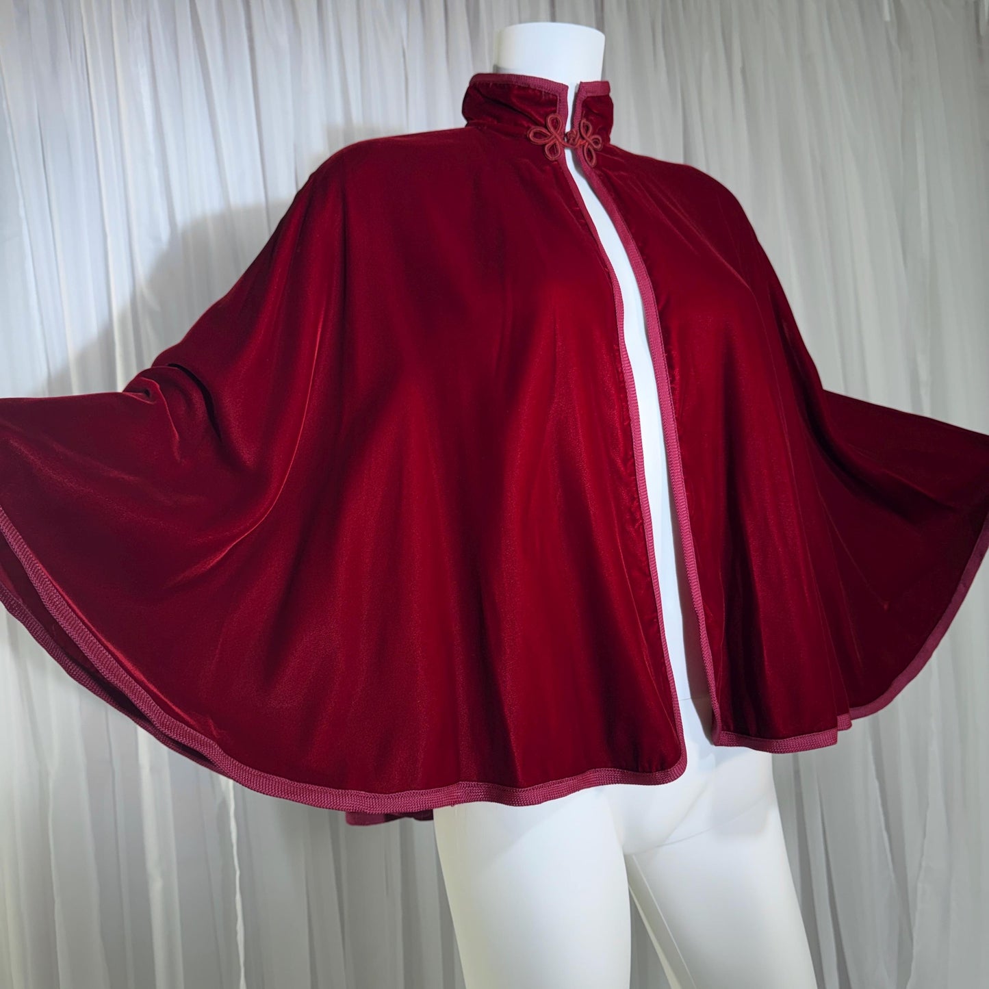 Vintage 1980s Velvet Capelet, I MAGNIN Sylvia Beitscher Ruby Red waist length cape shawl wrap
