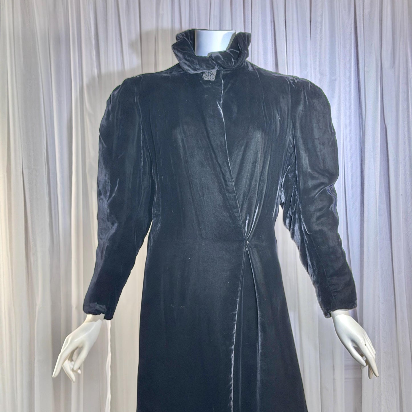 vintage 1920s opera coat, Black Silk Velvet flapper evening coat duster ruffle neck