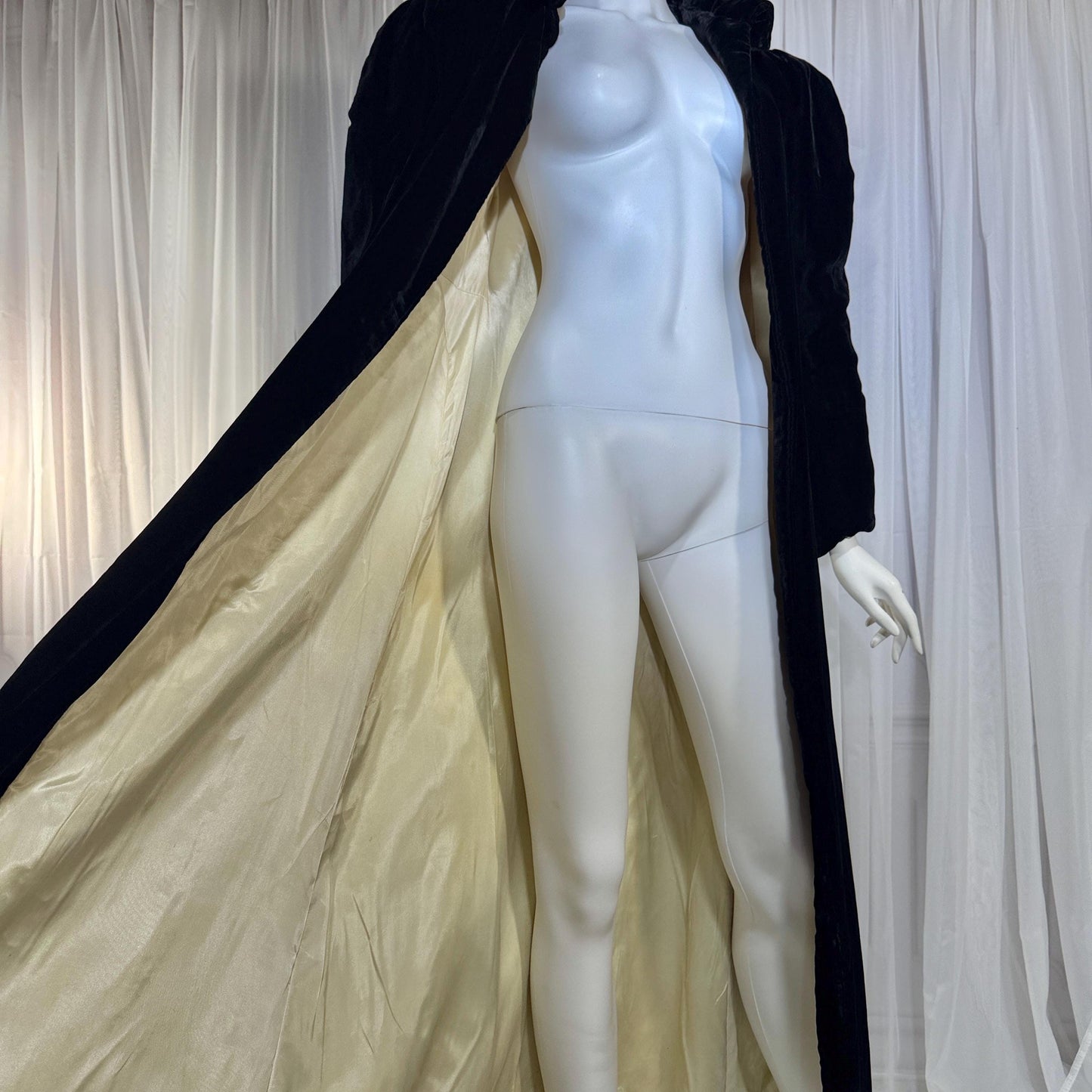 vintage 1920s opera coat, Black Silk Velvet flapper evening coat duster ruffle neck