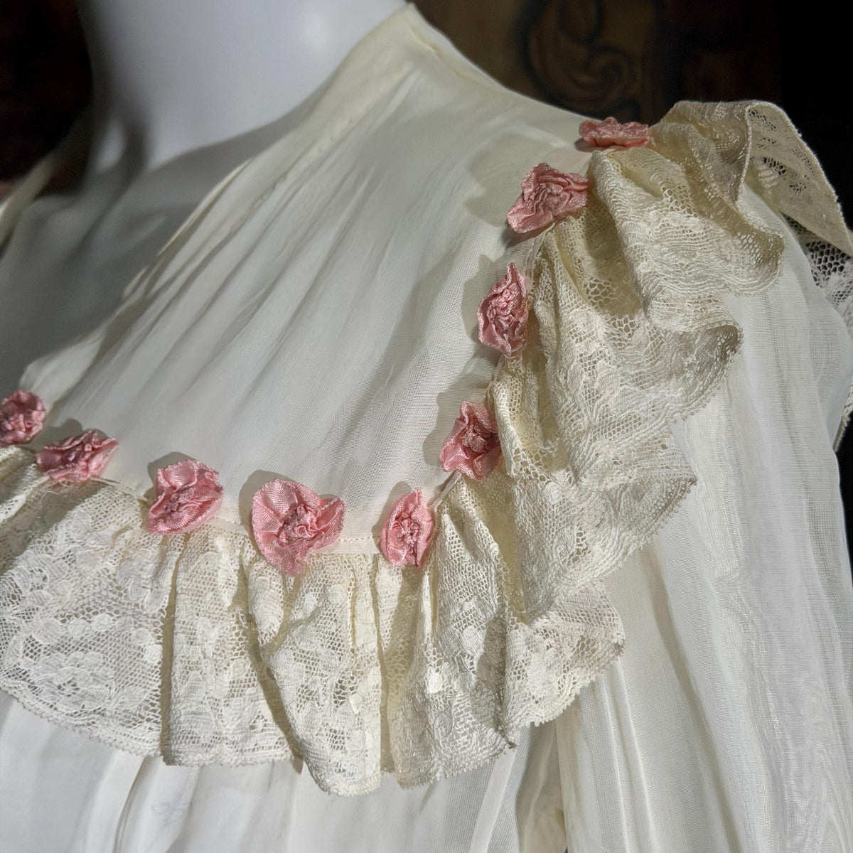 vintage 1930s dressing gown robe, sheer white rayon pink flowers bridal peignoir housecoat