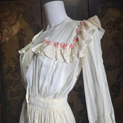 vintage 1930s dressing gown robe, sheer white rayon pink flowers bridal peignoir housecoat