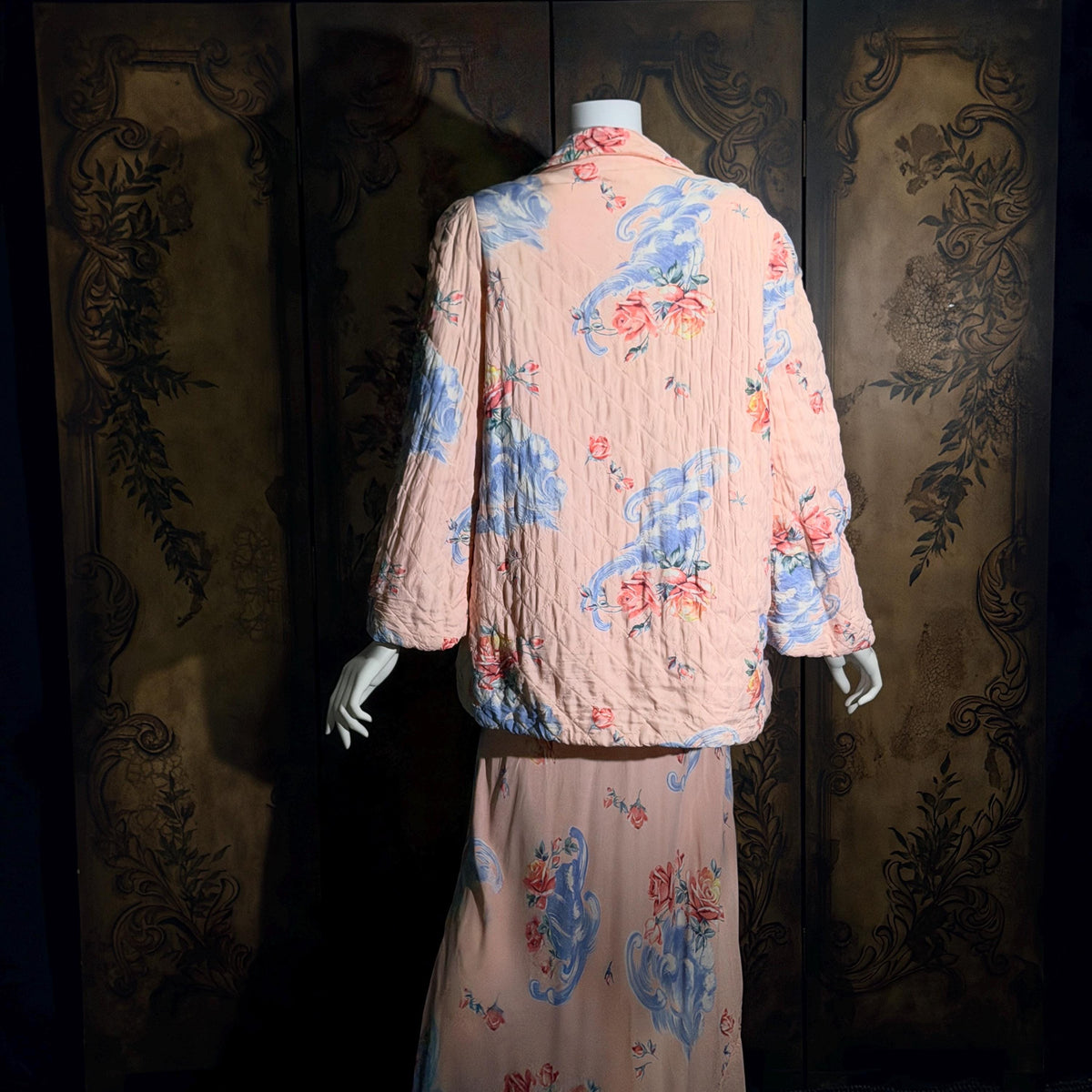 vintage 1940s floral nightgown robe set, Pink bias cut sheath slip dress and quilted robe peignoir set