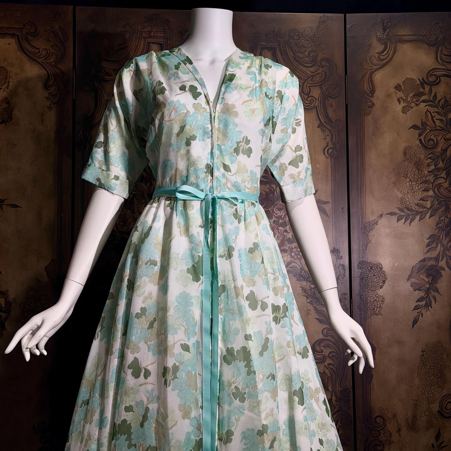 vintge 1950s dressing gown robe, ELIZABETH ARDEN Green floral zip front house hostess dress