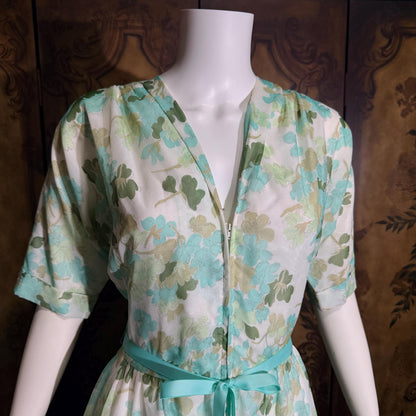 vintge 1950s dressing gown robe, ELIZABETH ARDEN Green floral zip front house hostess dress