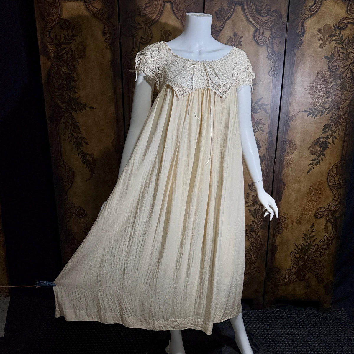 Vintage 1900s Edwardian silk nightgown slip dress, Ecru crochet babydoll night dress
