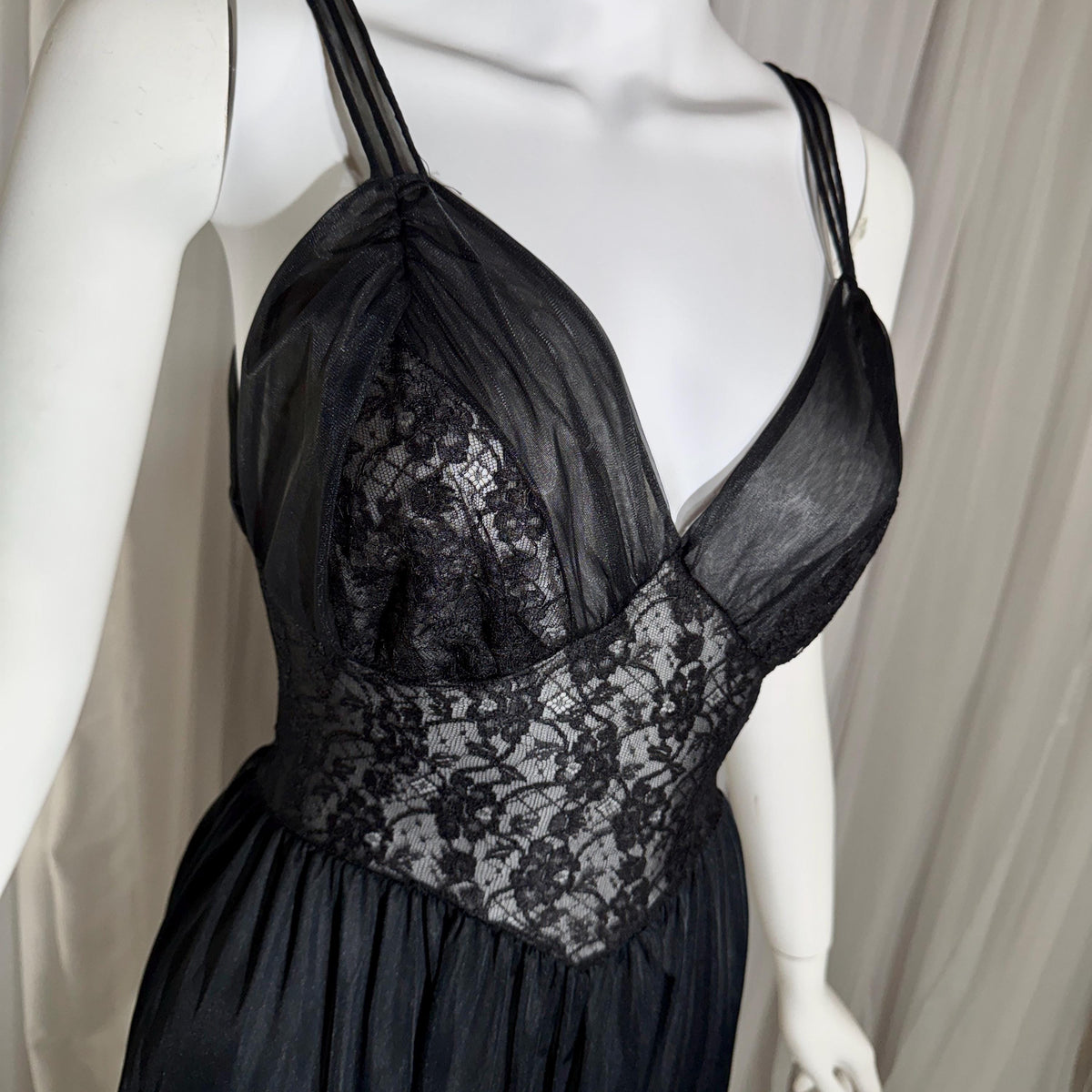 Rogers vintage 1950s Black Lace Nylon Nightgown Lingerie Slip Dress