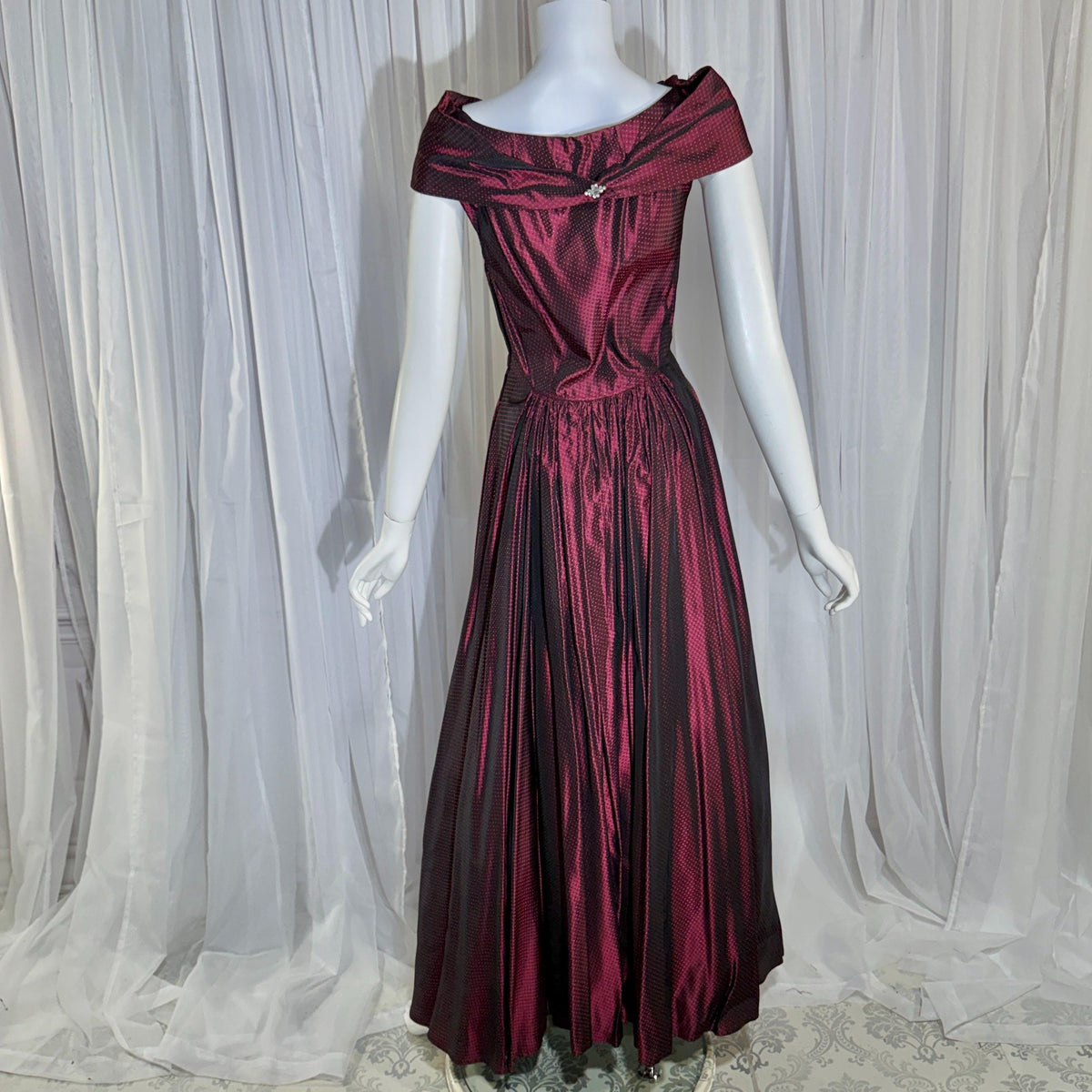 1940s vintage Evening Ball Gown, Deep Burgundy Shiny Satin Full Sweep Formal Dress
