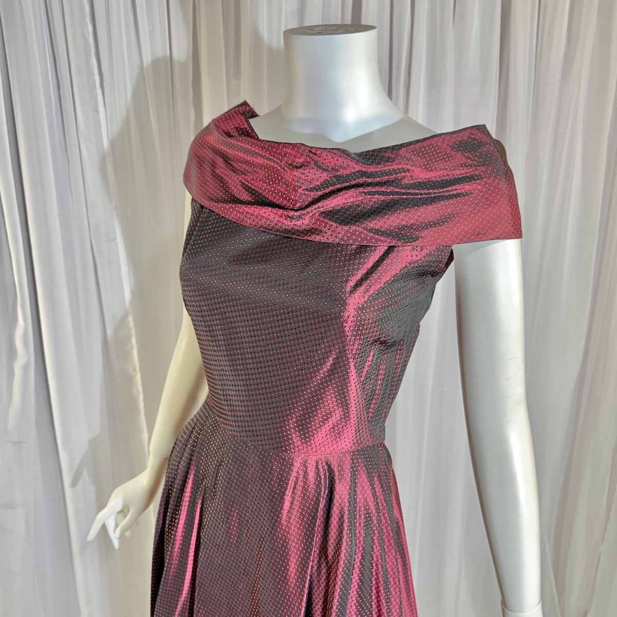 1940s vintage Evening Ball Gown, Deep Burgundy Shiny Satin Full Sweep Formal Dress