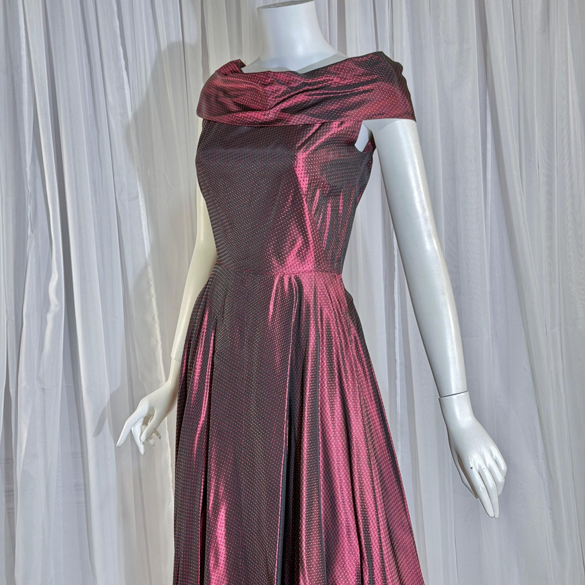 1940s vintage Evening Ball Gown, Deep Burgundy Shiny Satin Full Sweep Formal Dress