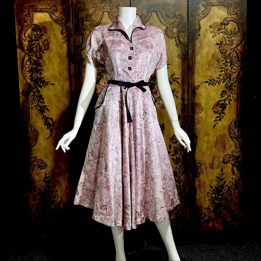 vintage 1940s Shirtwaist day dress, Pink Floral print day dress