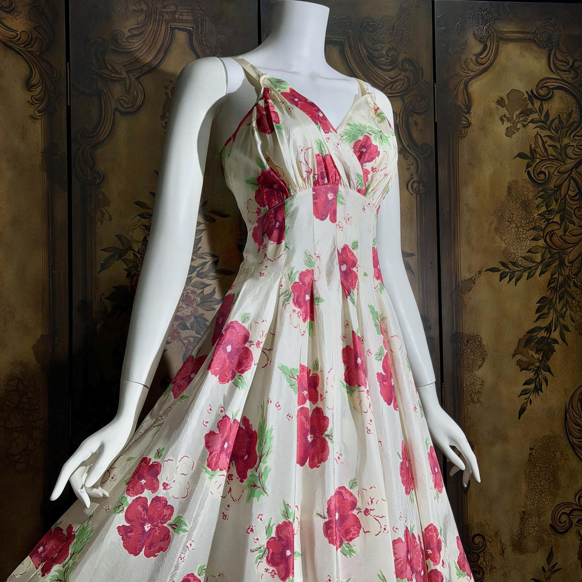 vintage 1940s Evening Ball Gown, Floral Taffeta full sweep formal slip dress