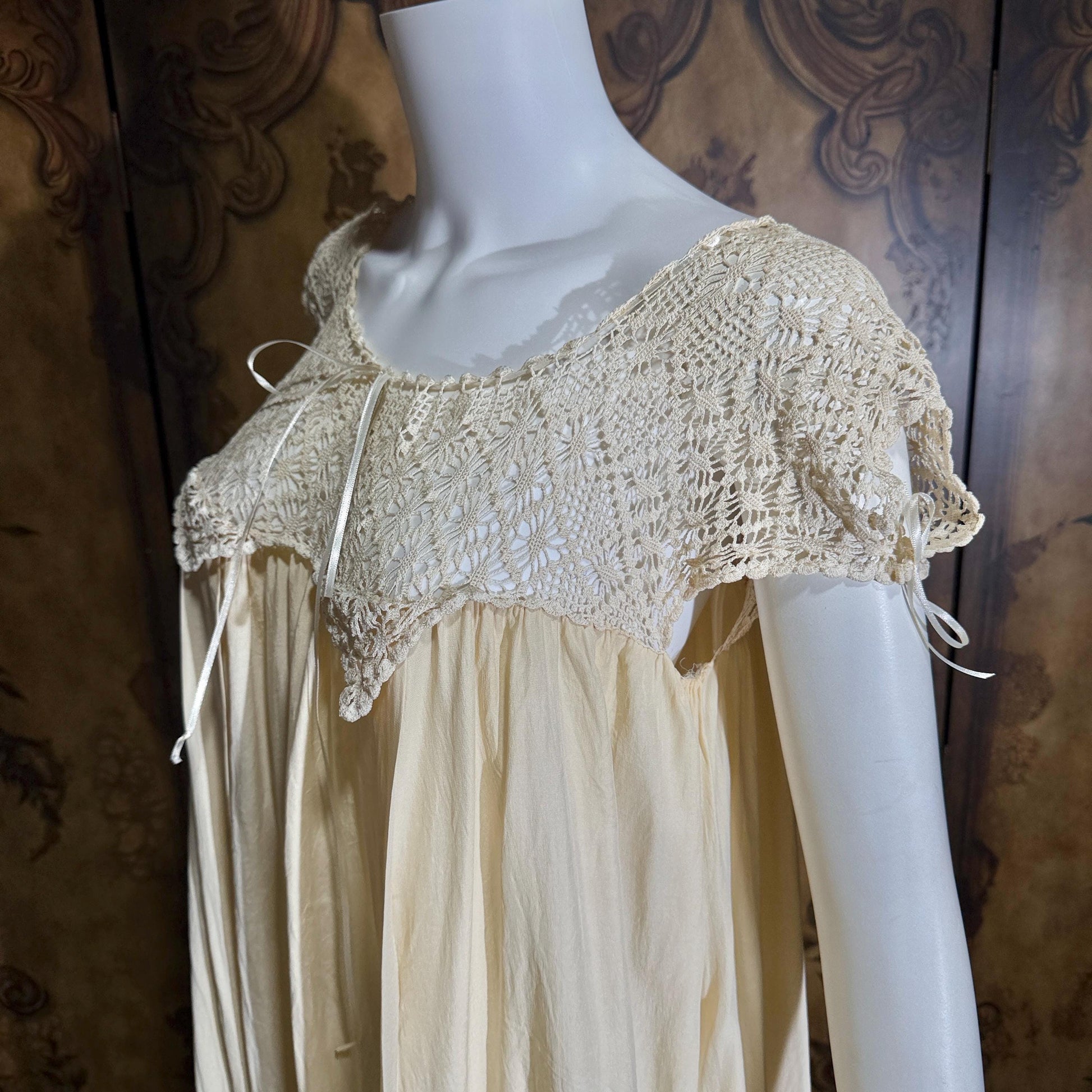 Vintage 1900s Edwardian silk nightgown slip dress, Ecru crochet babydoll night dress