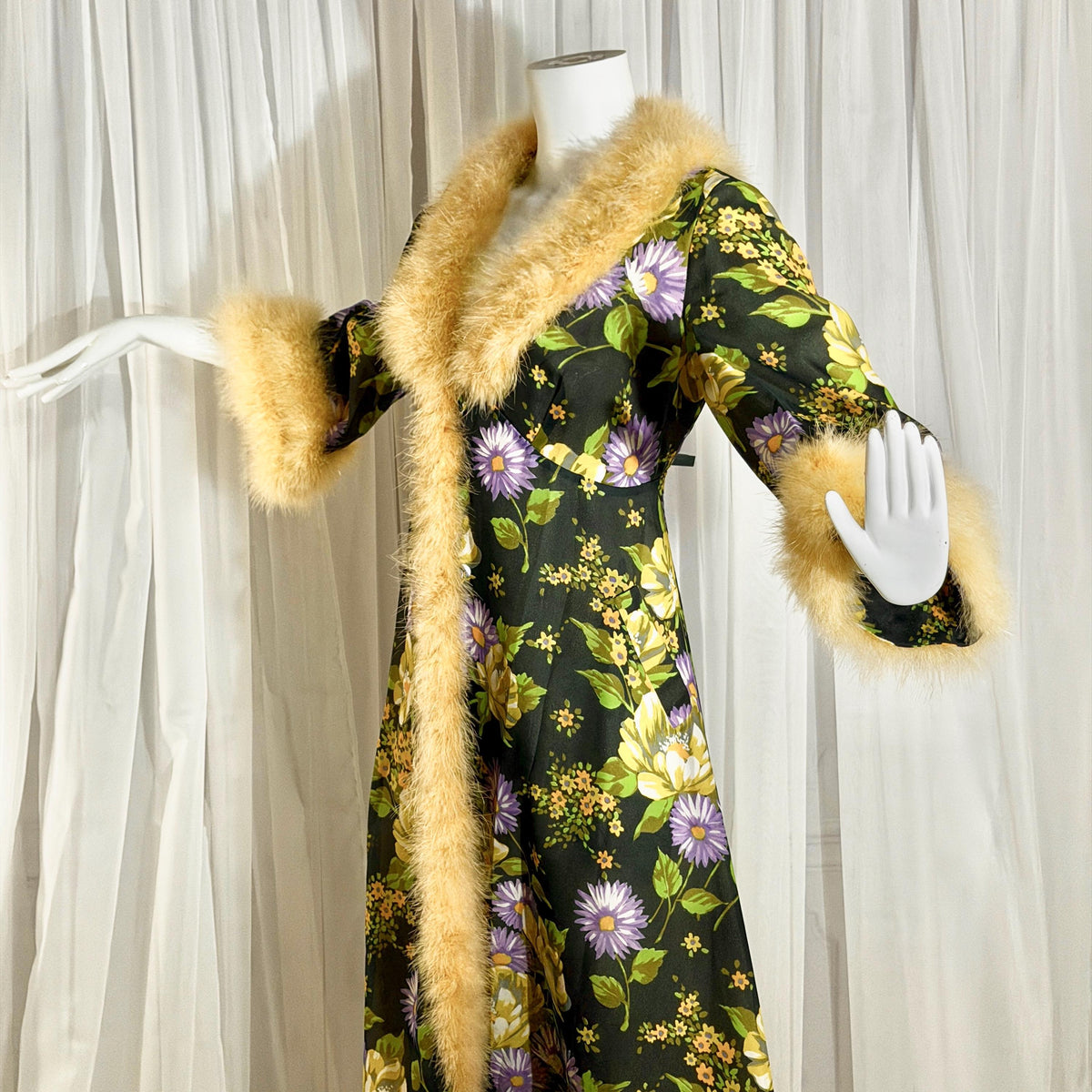 vintage dressing gown robe, POGINA 1970s Floral Nylon Housecoat with feather trim