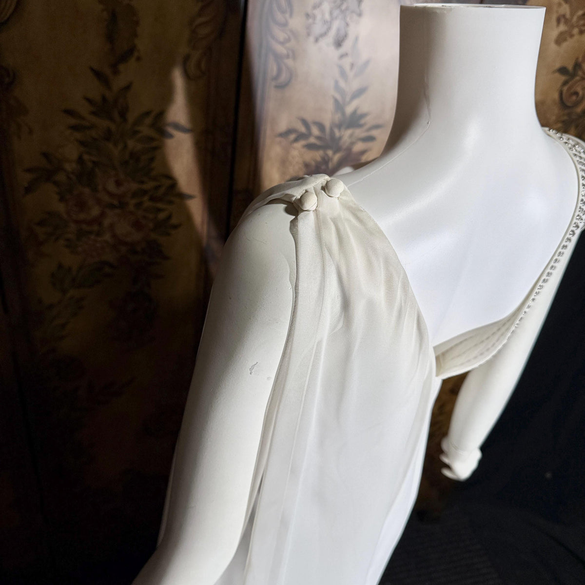vintage wedding dress gown, 1970s ESTEVEZ white one shoulder grecian goddess dress