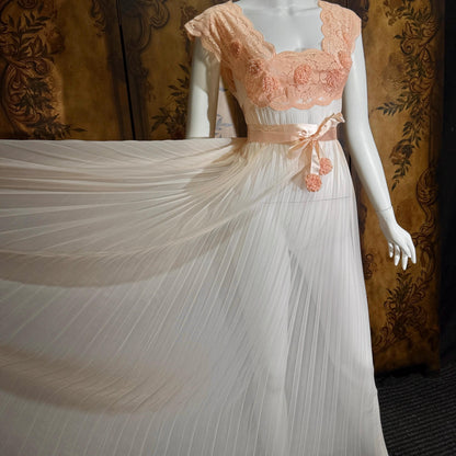 vintage Nightgown Robe Peignoir Set, VANITY FAIR 1960s Sheer peach lace pleats rosettes