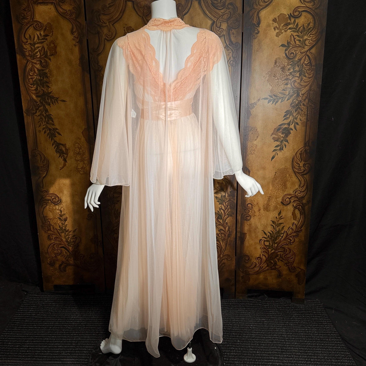 vintage Nightgown Robe Peignoir Set, VANITY FAIR 1960s Sheer peach lace pleats rosettes