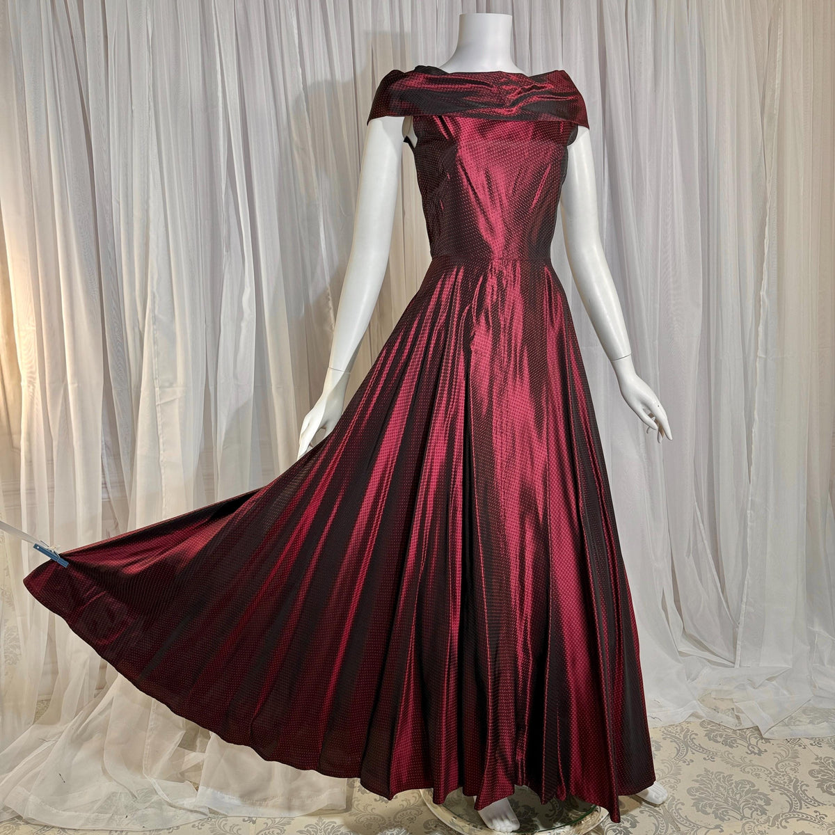 1940s vintage Evening Ball Gown, Deep Burgundy Shiny Satin Full Sweep Formal Dress