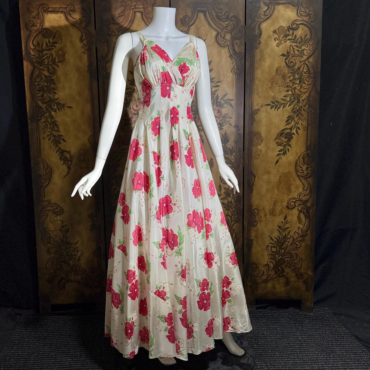 vintage 1940s Evening Ball Gown, Floral Taffeta full sweep formal slip dress