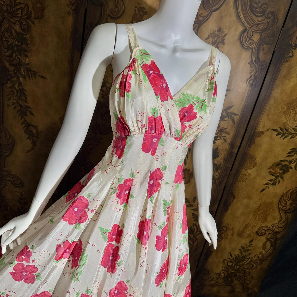 vintage 1940s Evening Ball Gown, Floral Taffeta full sweep formal slip dress