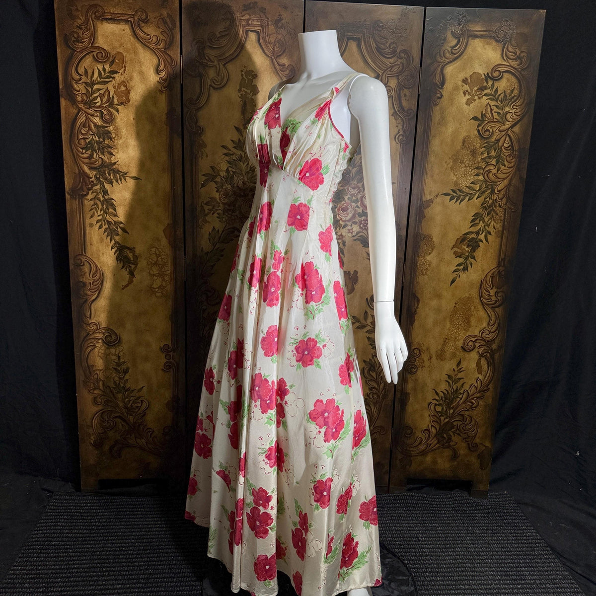 vintage 1940s Evening Ball Gown, Floral Taffeta full sweep formal slip dress