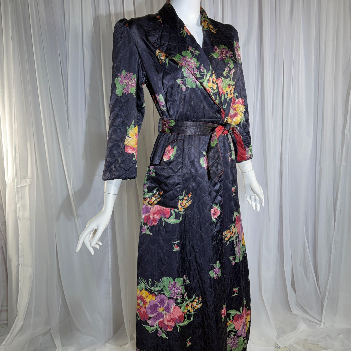 Vintage Dressing Gown Robe, 1940s Black Floral Quilted Satin Housecoat