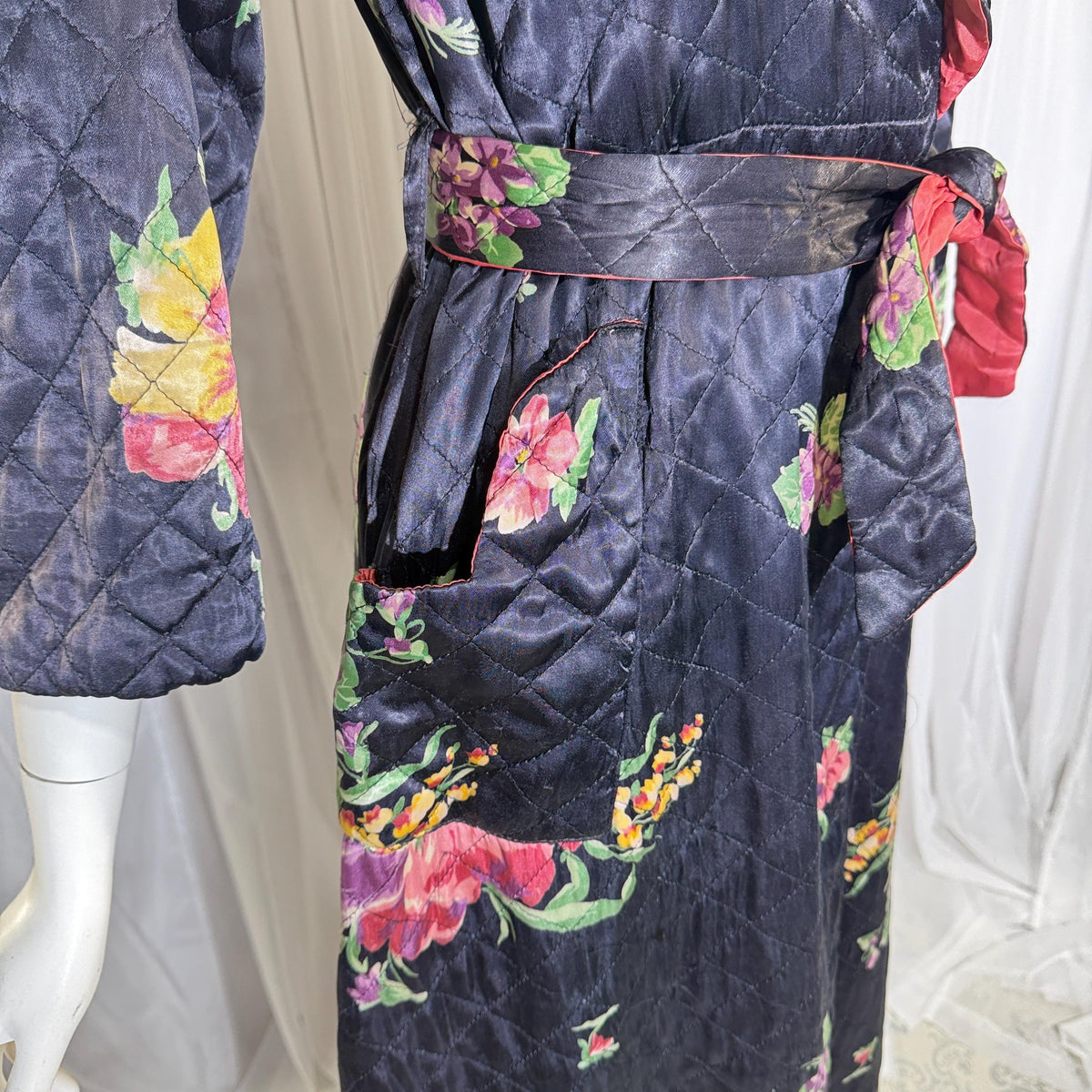 Vintage Dressing Gown Robe, 1940s Black Floral Quilted Satin Housecoat