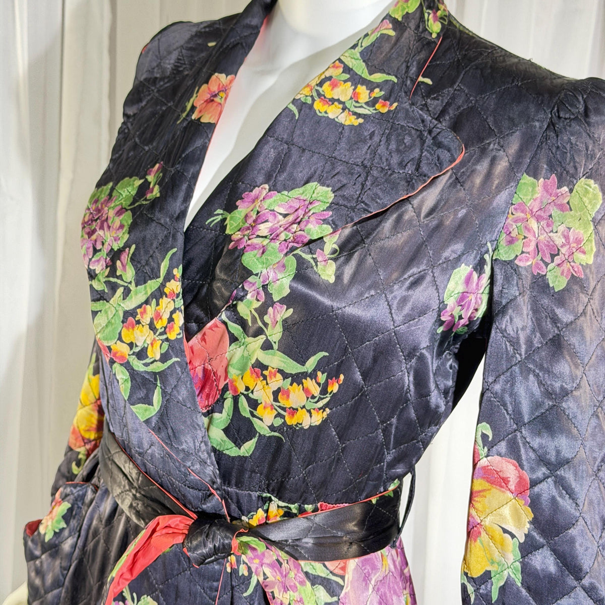 Vintage Dressing Gown Robe, 1940s Black Floral Quilted Satin Housecoat