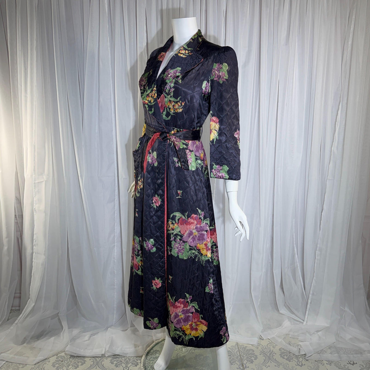 Vintage Dressing Gown Robe, 1940s Black Floral Quilted Satin Housecoat