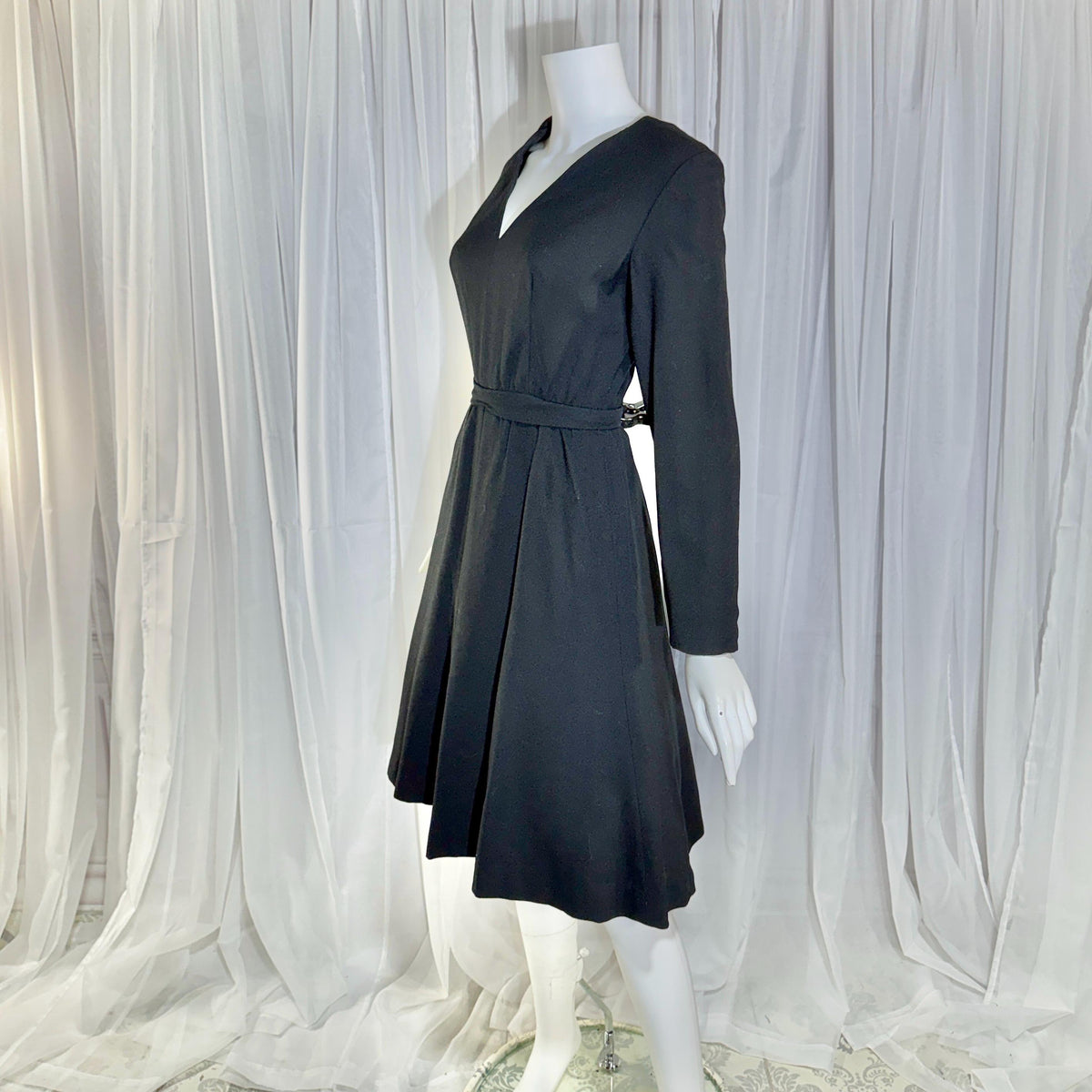vintage 1970s OSCAR de la RENTA cocktail dress, Black Wool Blend Long Sleeve Office Party dress