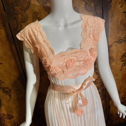 vintage Nightgown Robe Peignoir Set, VANITY FAIR 1960s Sheer peach lace pleats rosettes