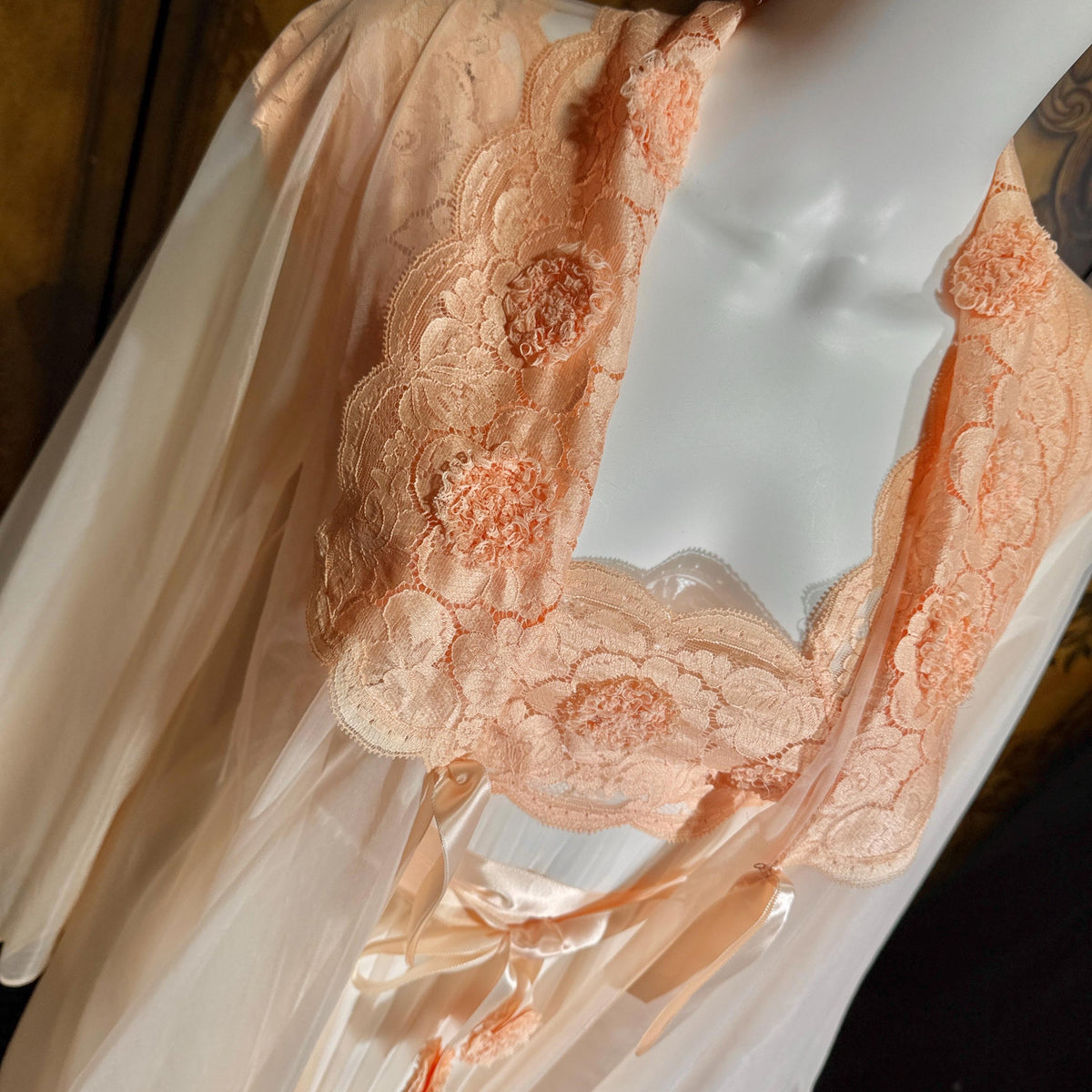 vintage Nightgown Robe Peignoir Set, VANITY FAIR 1960s Sheer peach lace pleats rosettes