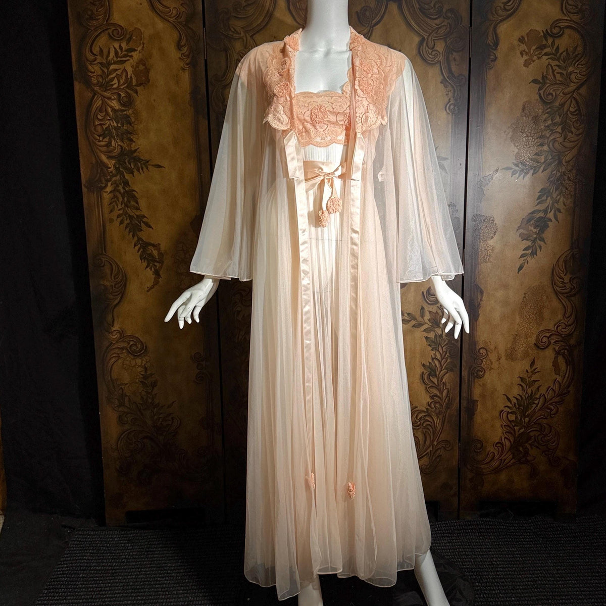 vintage Nightgown Robe Peignoir Set, VANITY FAIR 1960s Sheer peach lace pleats rosettes