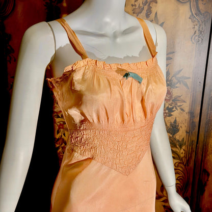 vintage 1930s nightgown, Peach Smocked Bias cut lingerie dress zipper side