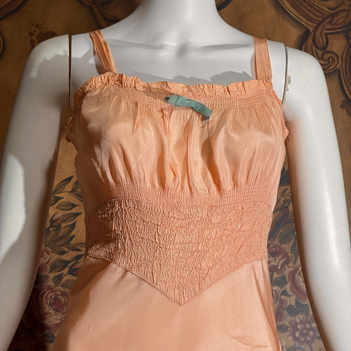 vintage 1930s nightgown, Peach Smocked Bias cut lingerie dress zipper side