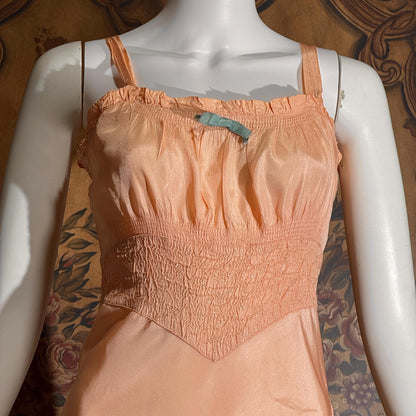vintage 1930s nightgown, Peach Smocked Bias cut lingerie dress zipper side