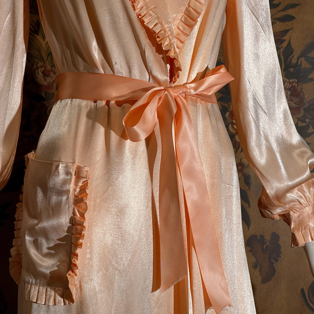 vintage 1940s Dressing Gown Robe, TULA Frederick Nelson Peach Rayon Lingerie Housecoat